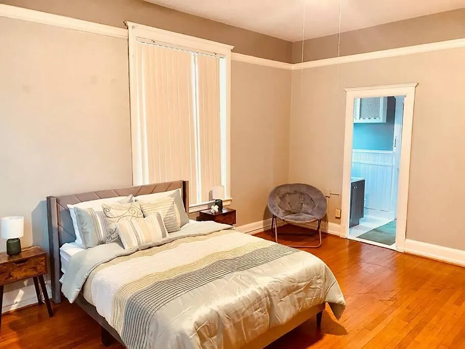 Historic Downtown 3Bdr With Pool Table Διαμέρισμα Λούισβιλ